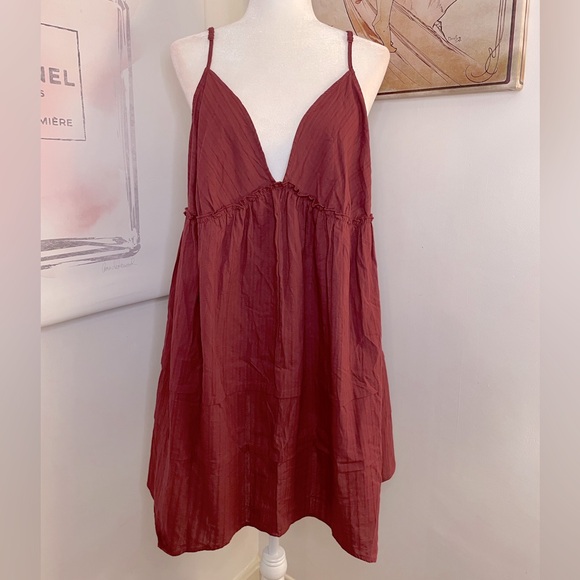 wild fable Dresses & Skirts - Wild Fable Spaghetti Strap Mini Dress V-Neckline Asymmetrical Hem Red Size XXL